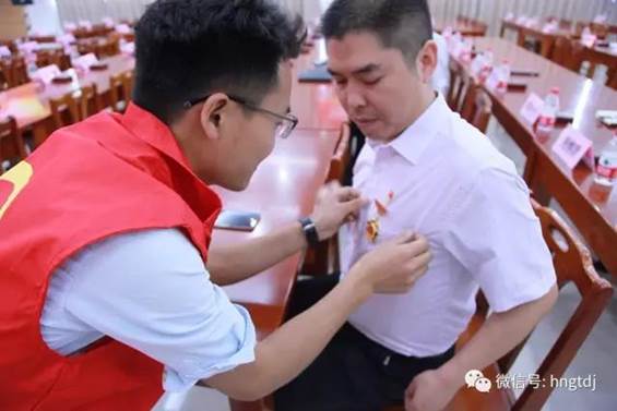 说明: C:\Users\Lenovo\Desktop\微信图片_20170812112419.jpg