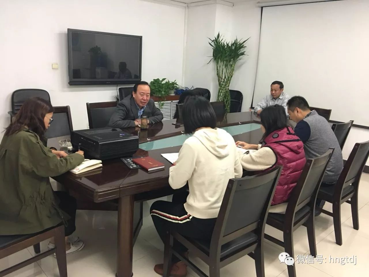 ˵��: https://mmbiz.qpic.cn/mmbiz_jpg/vyU2fuLVsffF3gdWAuaWda5cxM67s30sPMic8IoZlESMP5iaAkKqOdobk62Ex4yibOflkGg2nIzlYKzbngnqeYkHQ/0?wx_fmt=jpeg