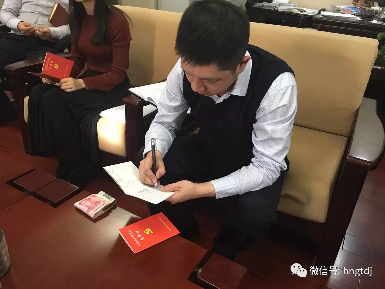 说明: https://mmbiz.qpic.cn/mmbiz_jpg/vyU2fuLVsfeSHKlvxfYJQ6SiaPKgoZH0icxHu5w6cA9KWF9ibOWn3v8vfFY0xGN4PtZXxIQJm42mujAopKcjX3YdA/0?wx_fmt=jpeg