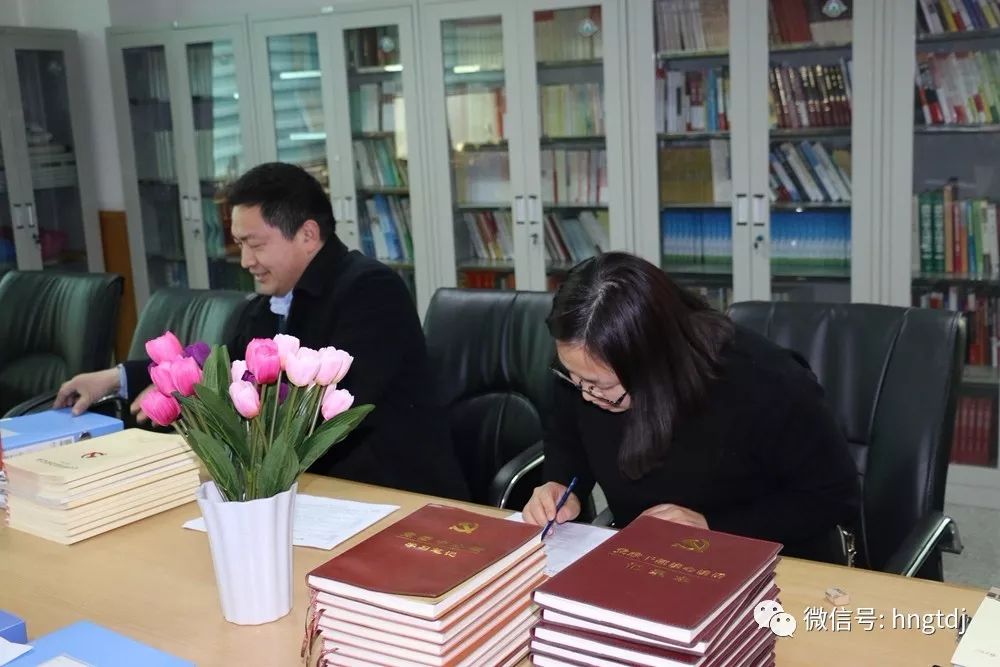 ˵��: https://mmbiz.qpic.cn/mmbiz_jpg/vyU2fuLVsffZ7swMG012rDGTUOKp0I8UJs8upIiaIkZ4PhiavJ8dgJOrJIHmr31LYaCeSetmuV4ShZZxicr6o4CicQ/0?wx_fmt=jpeg